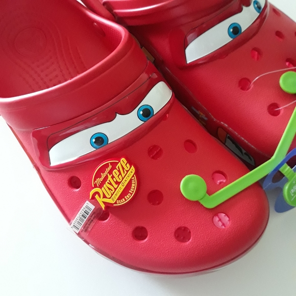 (New) Lightning Mcqueen Crocs Clogs & Jibbitz Set (M7/W9) (M8/W10) - Picture 4 of 7
